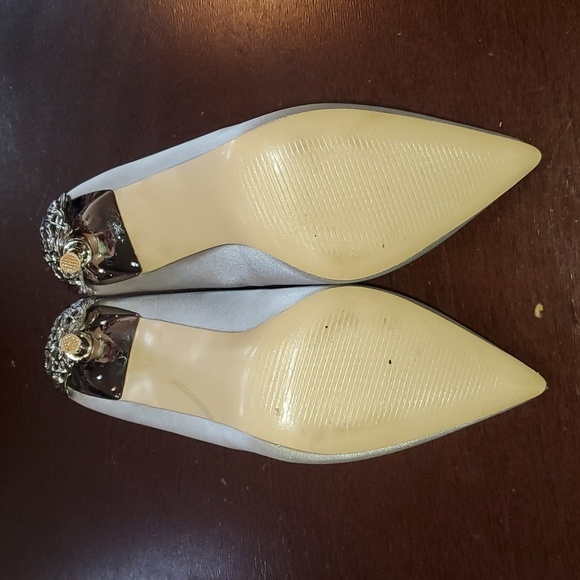 JOEupin Silver Pointed Toe Decorative High 5" Heeled Sz. 6 (36) Shoes - Picture 11 of 16